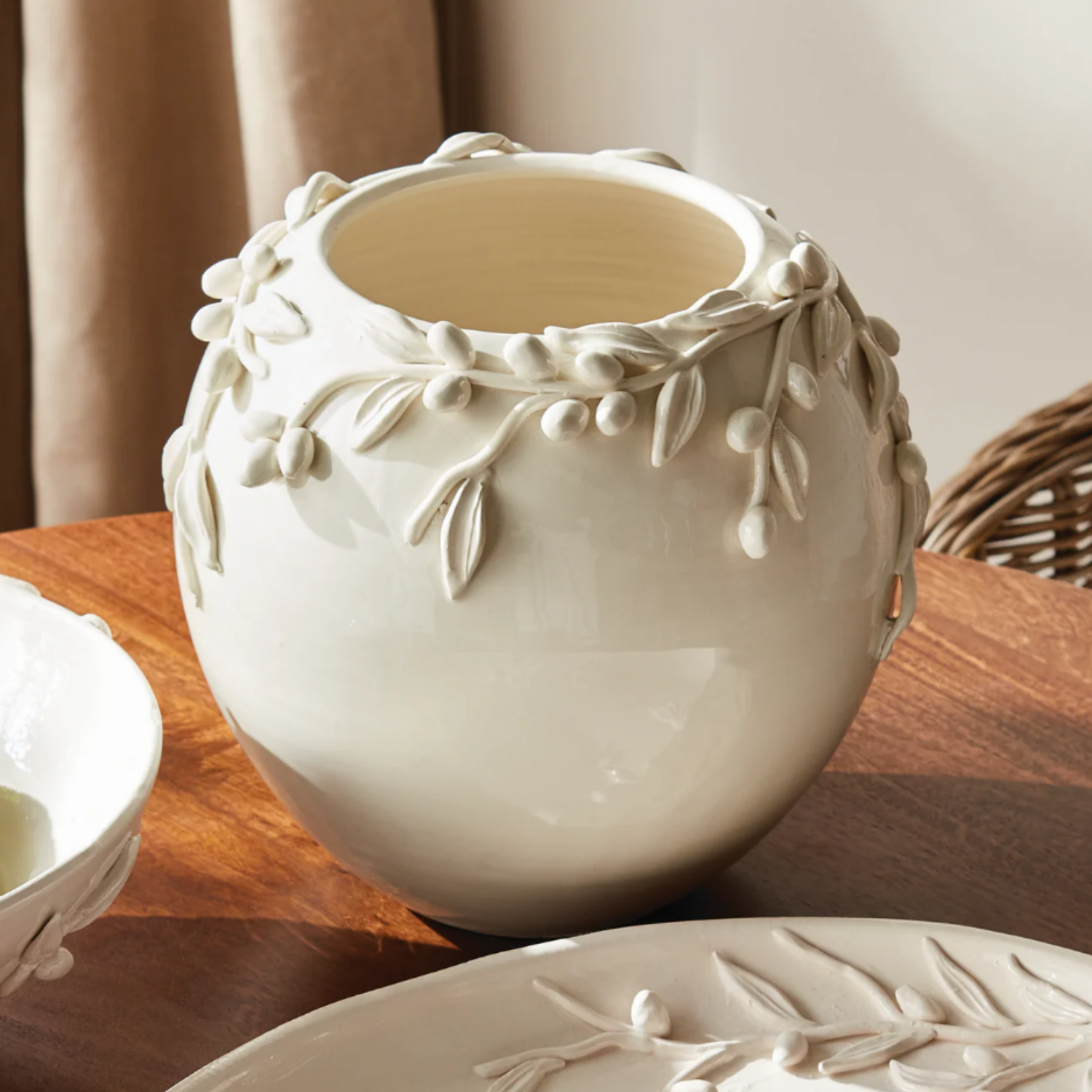 Olivella Vase
