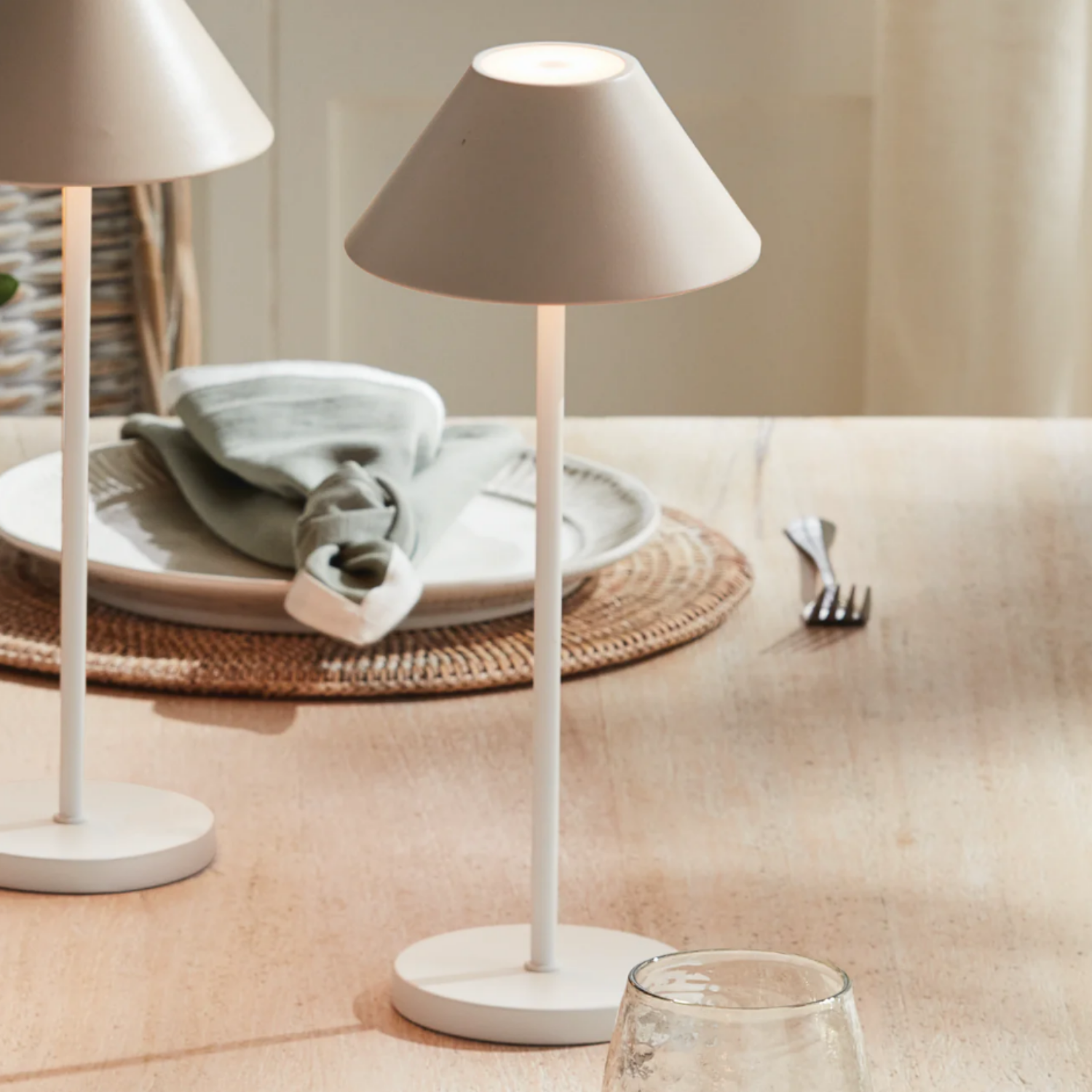 Alluna Cordless LED Lamp 14"